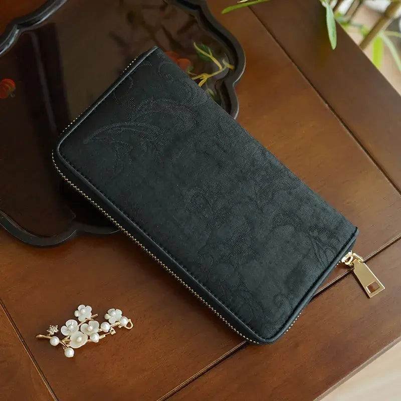 Xiangyunsha Silk Cloud Brocade Heritage Clutch Wallet – Image 3