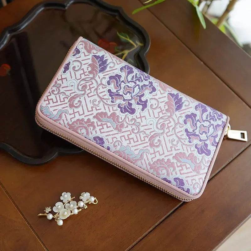 Xiangyunsha Silk Cloud Brocade Heritage Clutch Wallet – Image 4