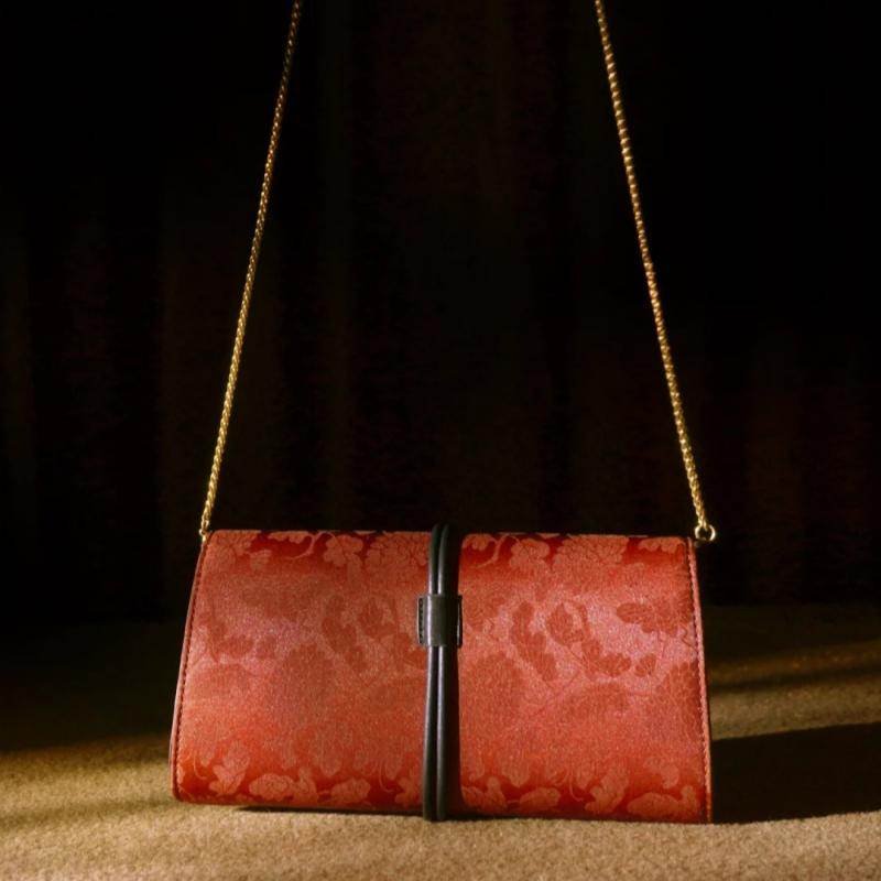 Xiangyunsha Silk Vintage New Chinese-Style Evening Clutch Wallet – Image 13